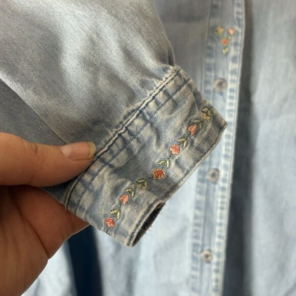 Vtg 90s Northern Reflection Women L Denim Shirt Embroidery Dainty Floral Cottage - Picture 4 of 6